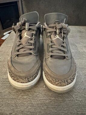 Jordan Grey Elephant Print Low-Top Sneakers